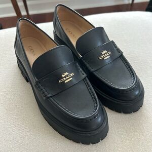 COACH: "RUTHIE" LOAFERS